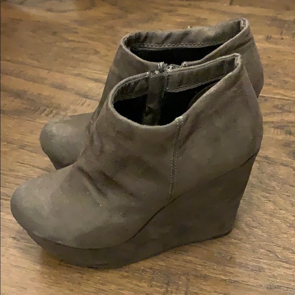 Aldo Brown-Grey Wedge Heel Booties - Picture 2 of 4